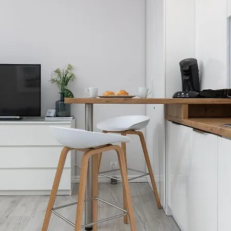 Seaside With Parking - Dąbrówki Apartament *