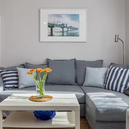 Apartment Seaside With Parking - Dabrowki