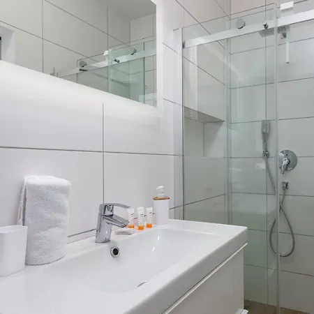 Seaside With Parking - Dąbrówki Apartament *